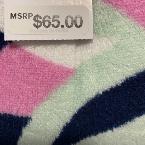 NWT! Vera Bradley throw blanket - Picture 5 of 9